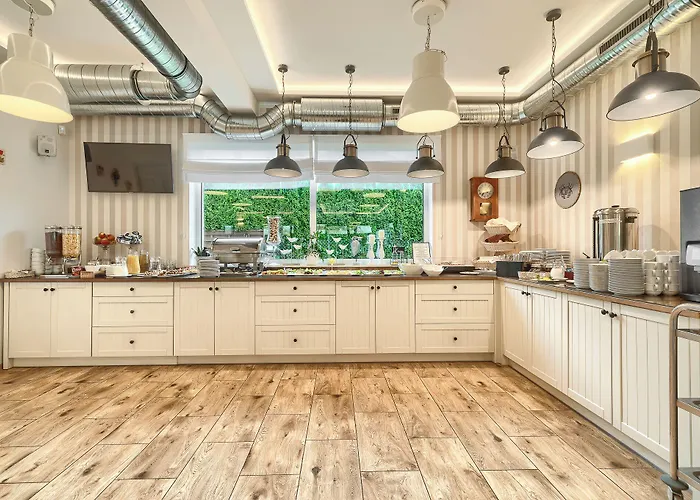 Atlantis Bed & Breakfast